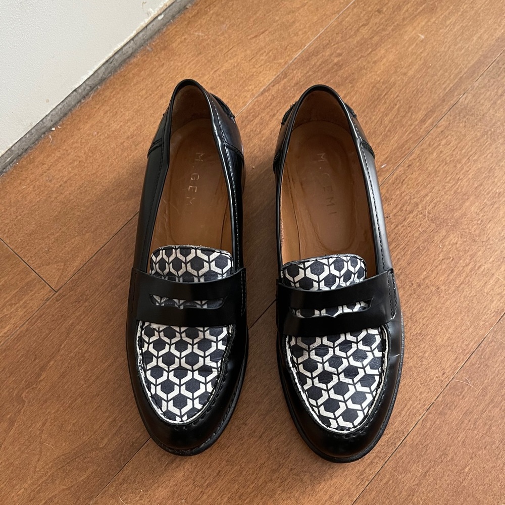 M. Gemi Geo Print Loafers - Picture 1 of 6
